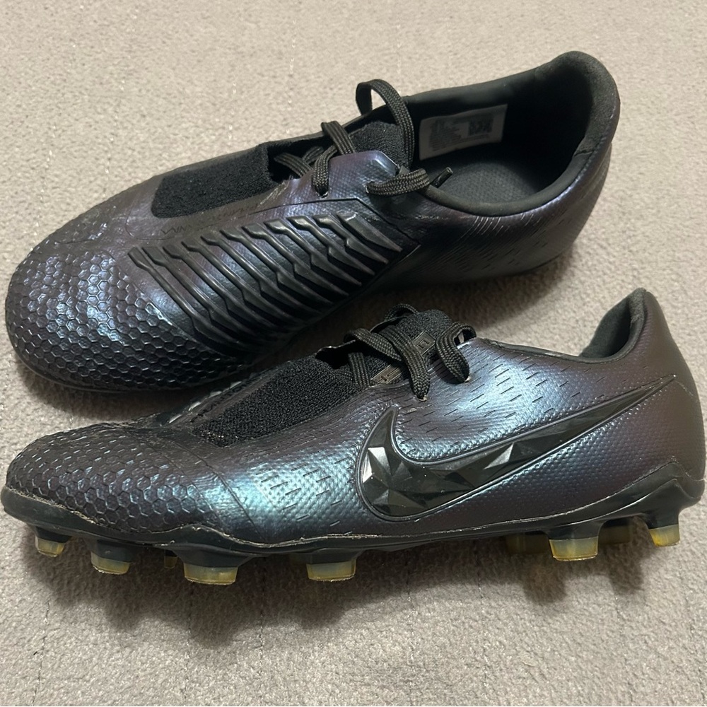 Nike Phantom Venom Elite FG GS Black Iridescent AO0401-010 Size 4Y.. Women’s 5.5
